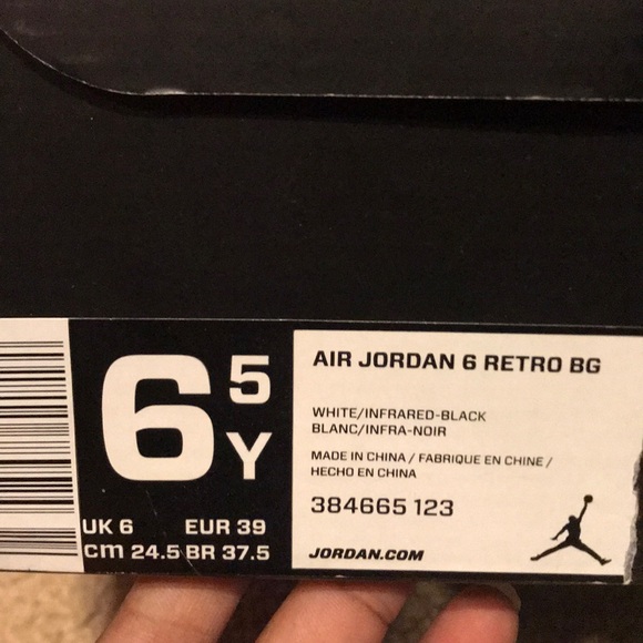 Air Jordan 6 retro, white/infrared-Black size 6.5Y - Picture 7 of 7